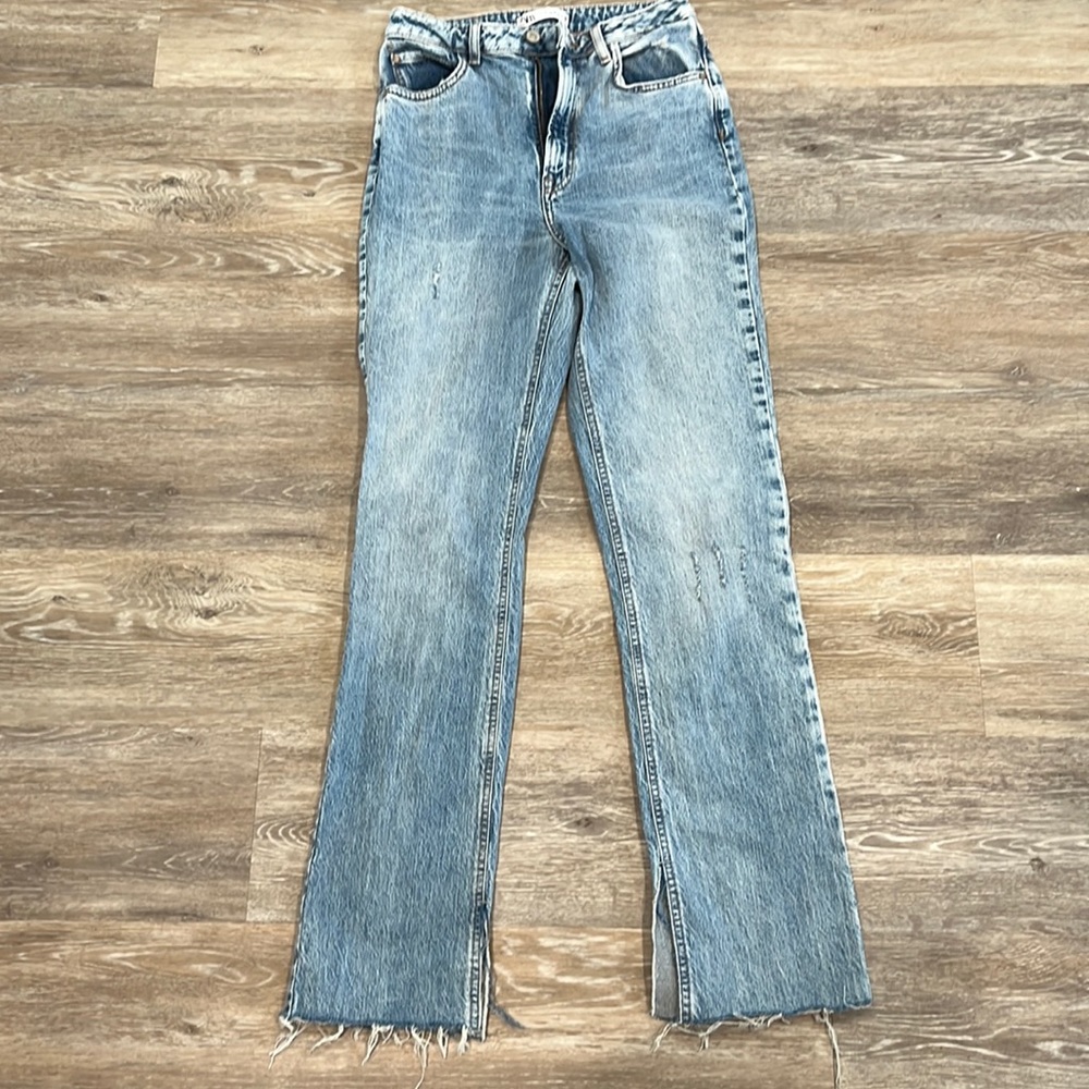 ZARA high rise slim flared Jean